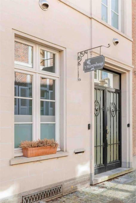 Townhouse Room Heerenhuys エークロ エクステリア 写真